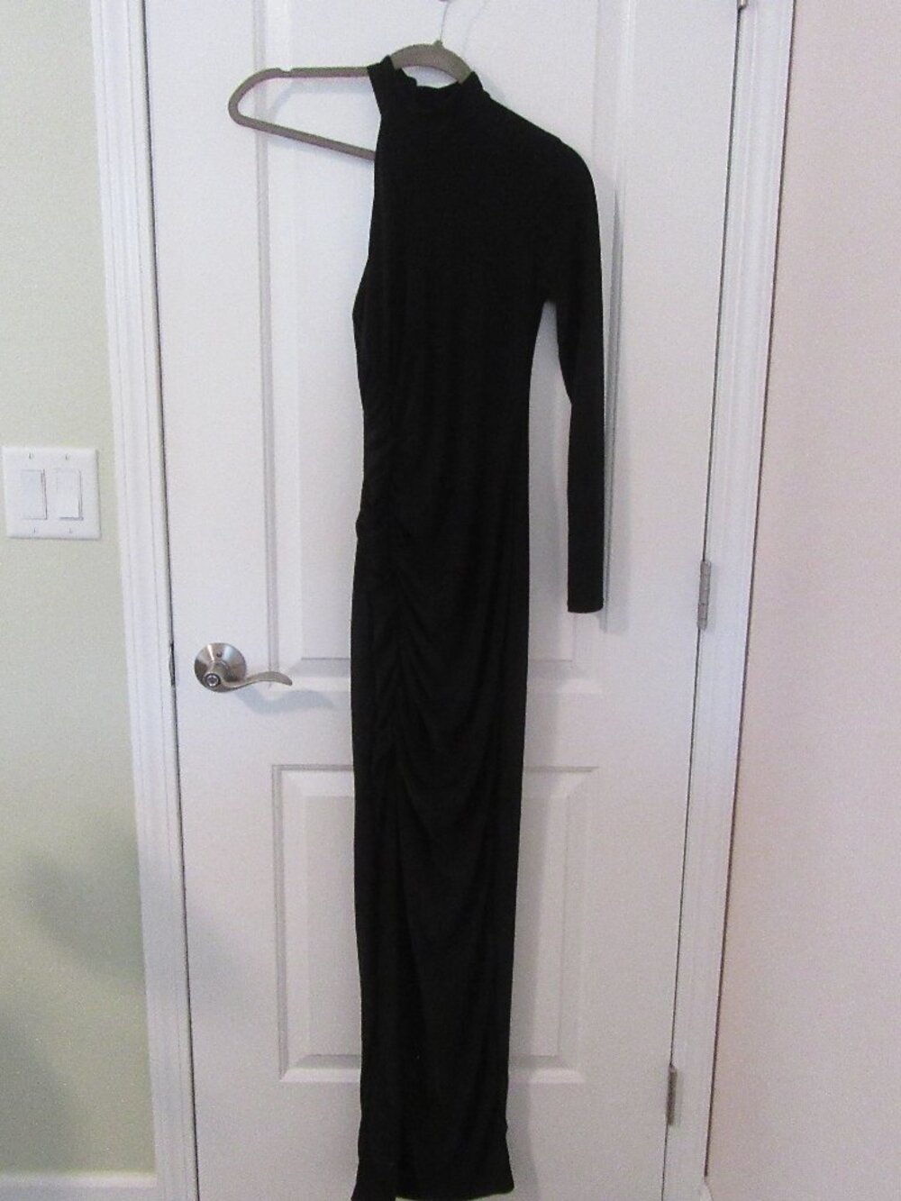 NWT CLUB L LONDON Black Ruched High-Neck Asymmetric Split Maxi Dress US 0 UK 4